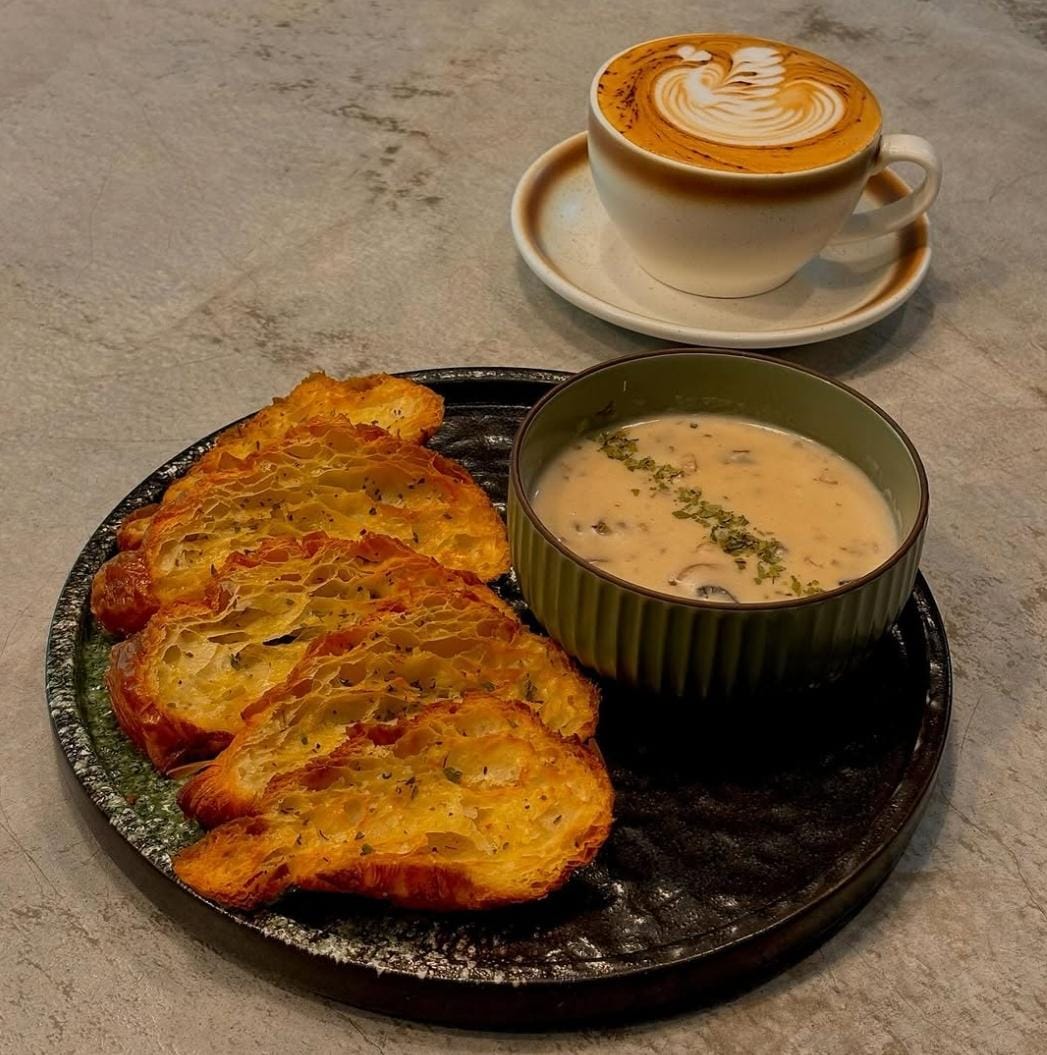Mushroom Soup & Garlic Butter Croissant